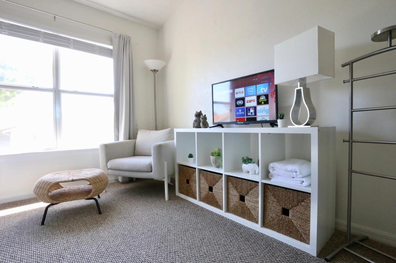 Oaks Modern & Comfy Condo In The Perfect Location Gainesville Exteriör bild