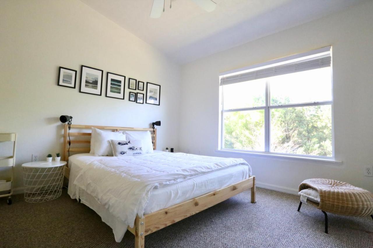 Oaks Modern & Comfy Condo In The Perfect Location Gainesville Exteriör bild