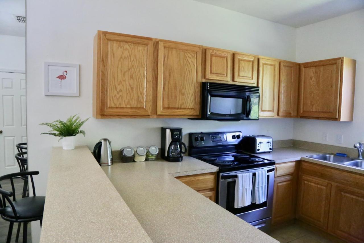 Oaks Modern & Comfy Condo In The Perfect Location Gainesville Exteriör bild